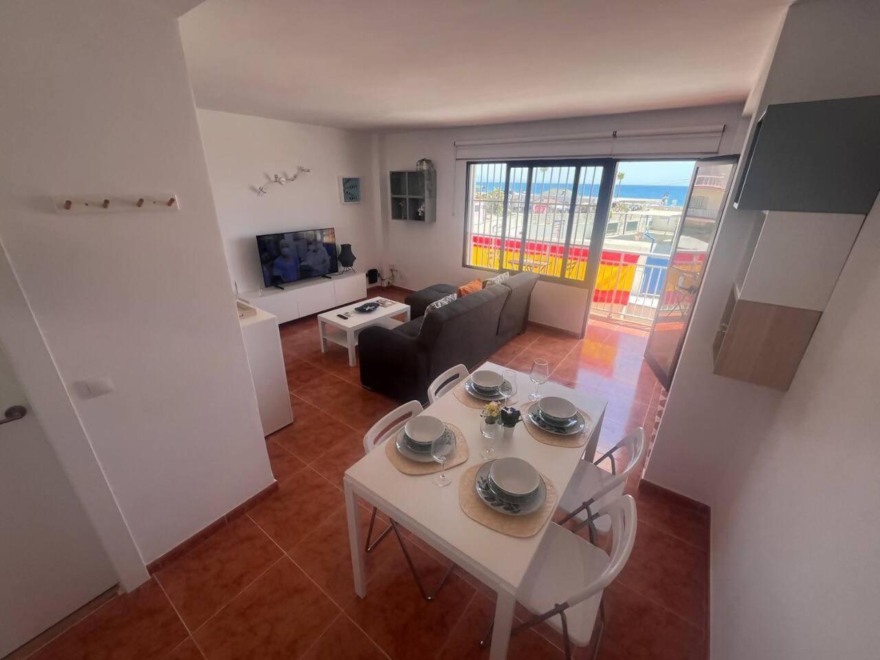 Apartamento Lidia Planta 1, La Carihuela 1ª Linea Playa, Vistas Mar, 1 Dormitorio, 52 M2, 1-3 Huesped, Amplio Balcon, Wifi Torremolinos Bagian luar foto